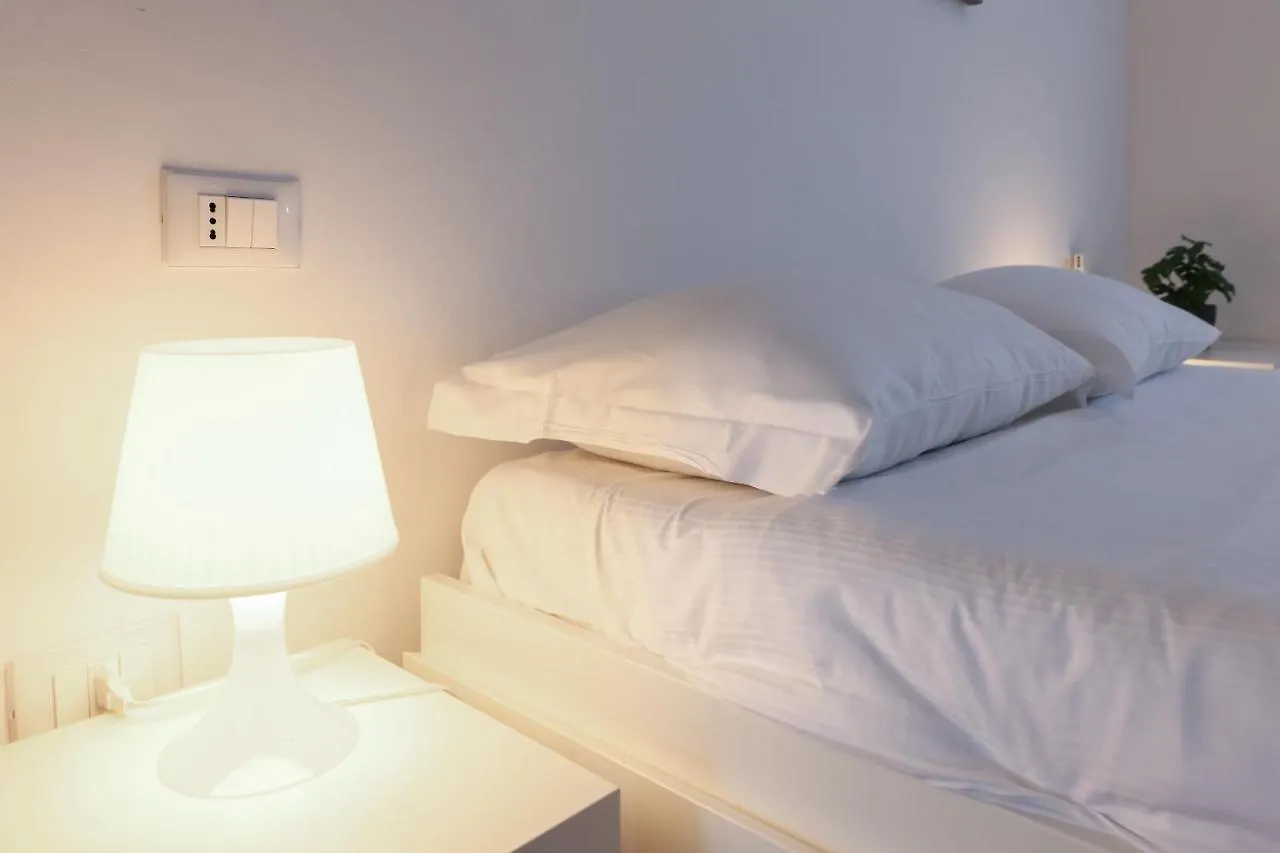 Primopiano - Novara Milánó Apartman